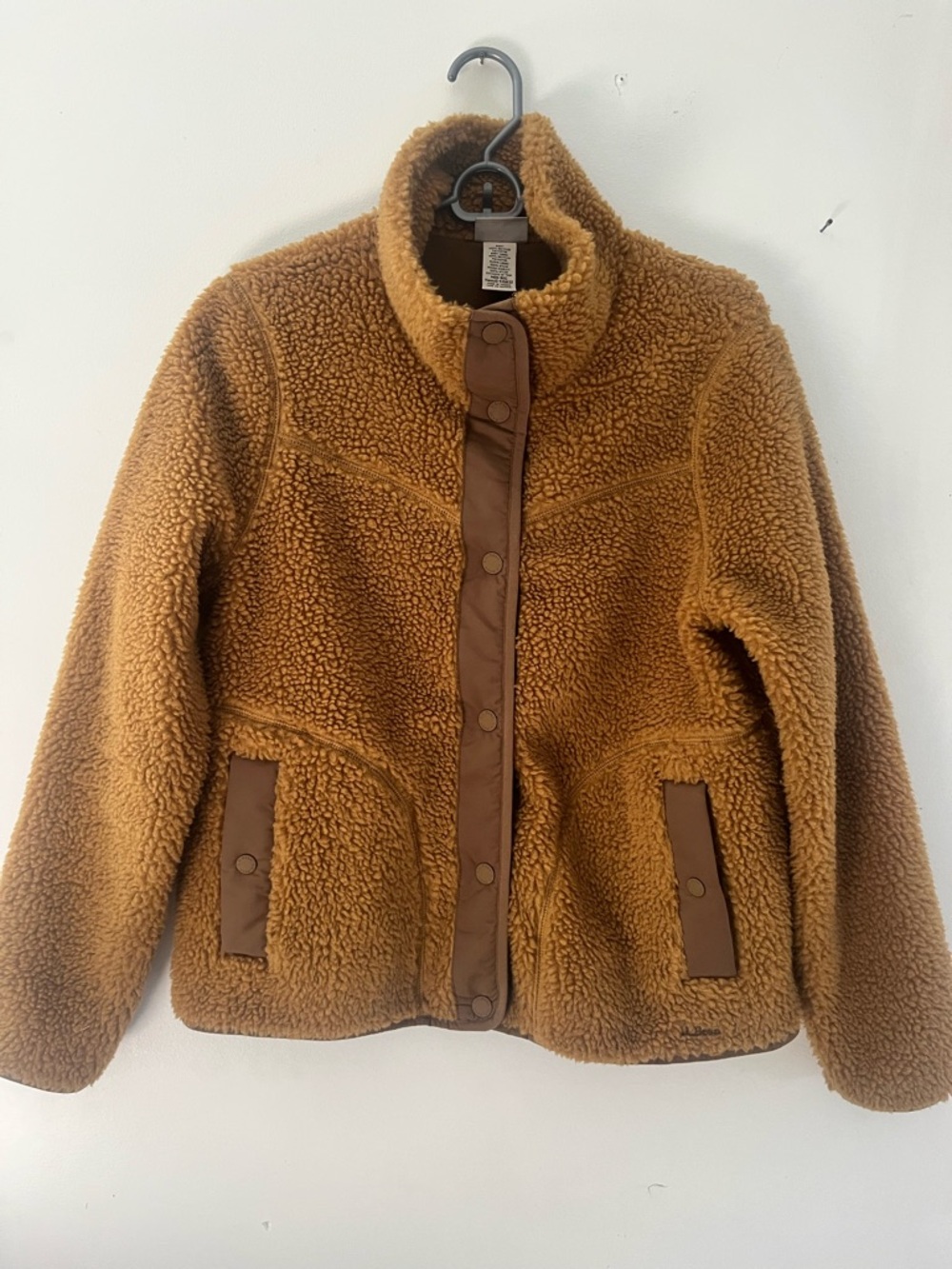 LL BEAN Cozy Teddy Sherpa Jacket - Caramel Brown snap closure tan brown cozy